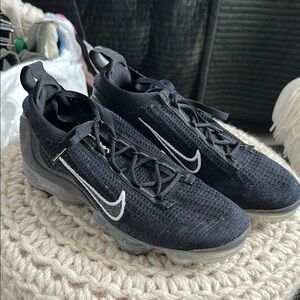 Black Nike Air vapor max Sneakers women’s size 9